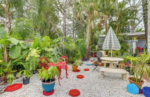 St. Petersburg - Clearwater Cottage | Quaint Jungle Hideaway Near Downtown St. Pete