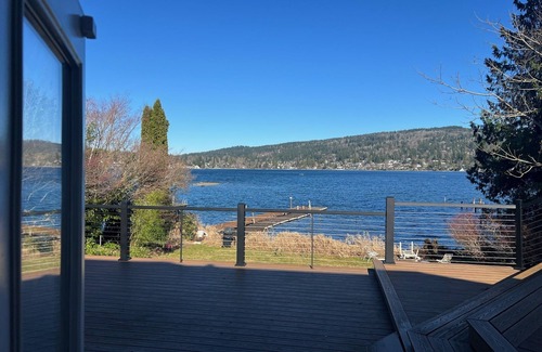 Geneva House | Quaint Lakehouse - Lake Whatcom