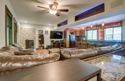 Naples Cottage | Quaint Naples Cottage: Walk to Trickey Pond & Cove