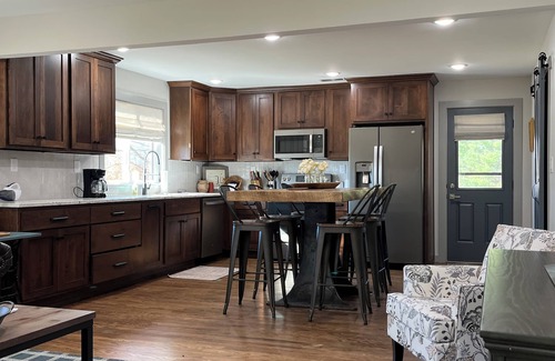 Saint Francis House | Quaint,newly remodeled country cabin in the heart of Bourbon Country.