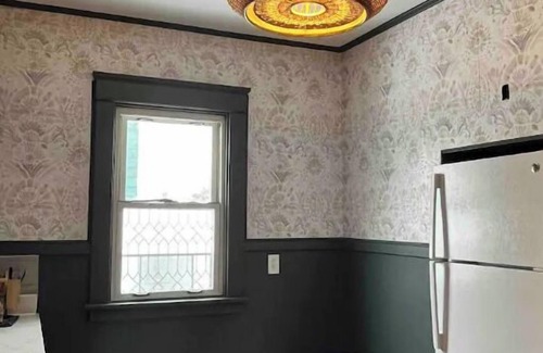 Meadville Apartment | Quaint Pet Friendly 2 Bed Apartment Downtown