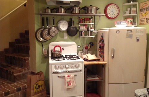 Laurelhurst Apartment | Quaint private cottage apt. in highly desirable area, close to everything