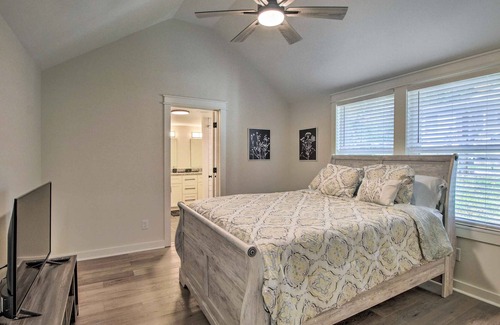 Leipers Fork House | Quaint, private stay with a large yard, balcony, grill, washer/dryer, and AC