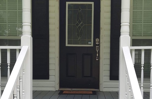 York Cottage | Quaint, quiet cottage w/king bed +1200 sq ft
