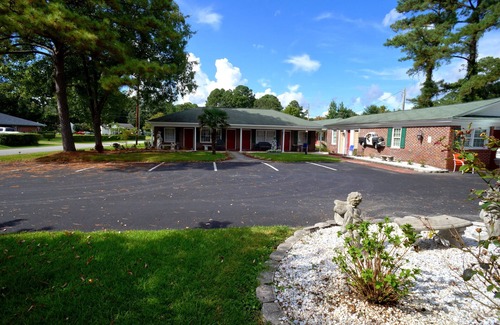 New Bern Apartment | Quaint & Quirky- 5 Minutes to Downtown