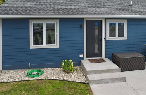 Sturgeon Bay House | Quaint Sevastopol Home, Dog Friendly: 57 Gateway Getaway