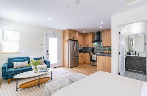 Hillcrest Apartment | Quaint Studio in Charming Marston Hills
