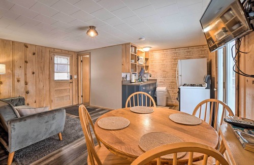 Kimberling City Cabin | Quaint Table Rock Lake Hideout w/Pool Access