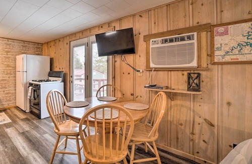 Kimberling City Cabin | Quaint Table Rock Lake Hideout w/Pool Access