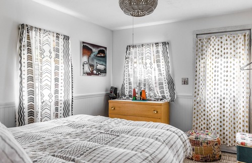 South Gouldsboro House | Quaint waterfront bungalow on Schoodic Peninsula.