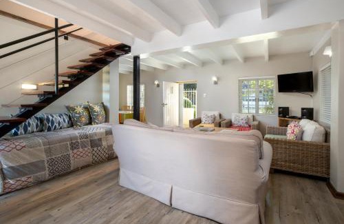 Eastcliff House | Quainton Cottages