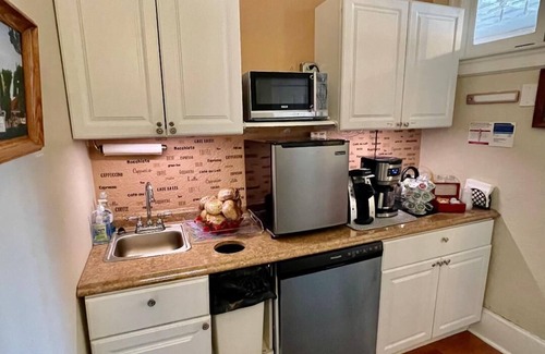 Ocean Grove Hotel | Quaker Inn