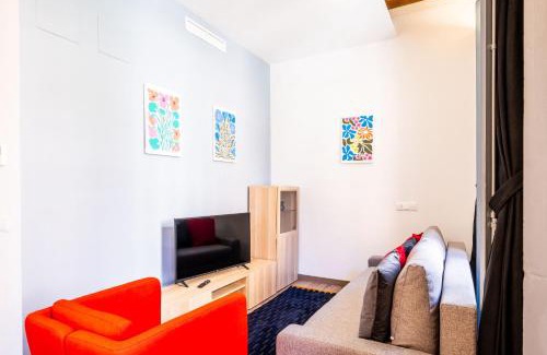 Morvedre Apartment | Quality Apartment with Homely Decor