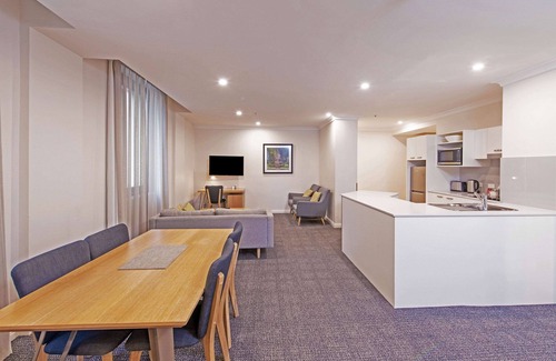 Adelaide Central Business District Hotel | Quality Apartments Adelaide Central
