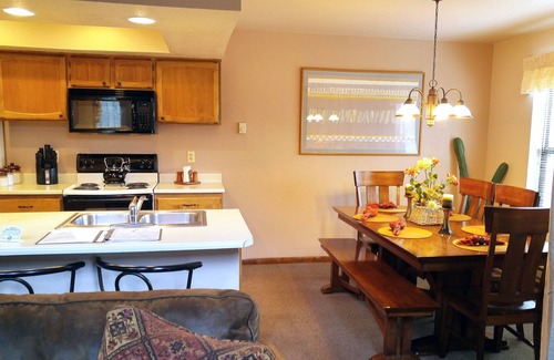 Pinetop Villa | Quality Hill Resort Villa, spacious deluxe town home