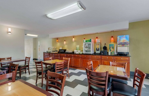 Acworth Hotel | Quality Inn Acworth North