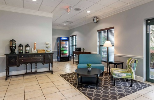 Beaufort Hotel | Quality Inn At Town Center