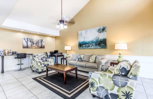 Bessemer Hotel | Quality Inn Bessemer I-20 exit 108