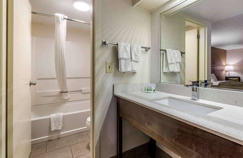 Brunswick Hotel | Quality Inn Brunswick
