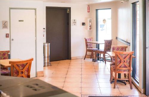 Burbank Hotel | Quality Inn Burbank Airport