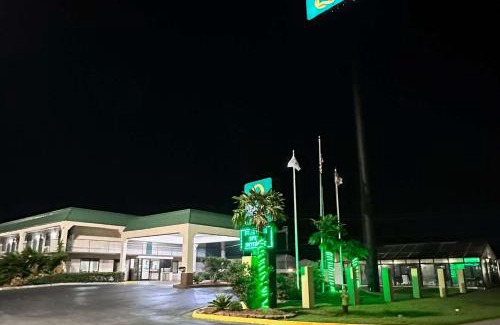 Byron Hotel | Quality Inn Byron