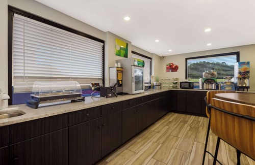 North Charleston Hotel | Quality Inn Coliseum
