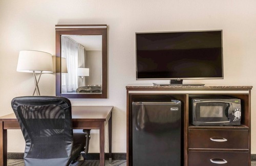 Fallbrook Hotel | Quality Inn Fallbrook I-15