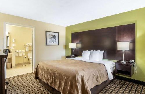 Franklin Hotel | Quality Inn Franklin - Cool Springs Area