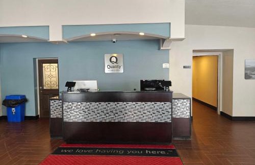 Gaylord Hotel | Quality Inn Gaylord