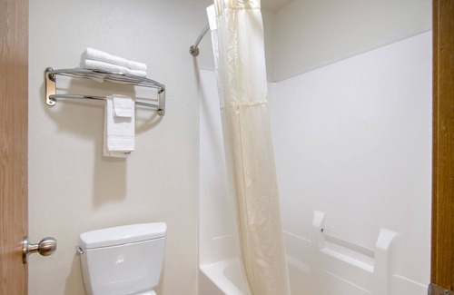 Kearney Hotel | Quality Inn Kearney - Liberty