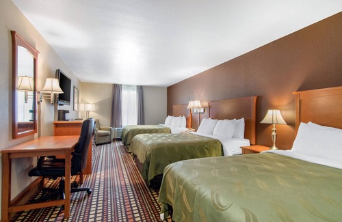Kearney Hotel | Quality Inn Kearney - Liberty