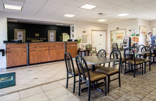 Titusville Hotel | Quality Inn Kennedy Space Center