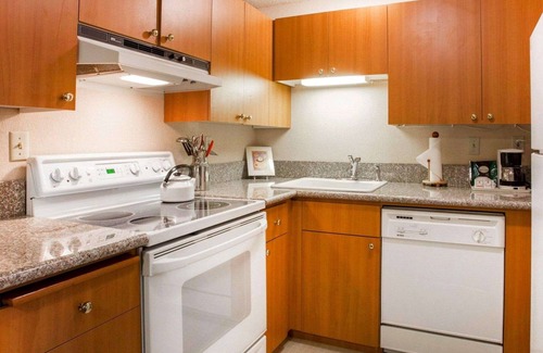 Totem Lake Hotel | Quality Inn Kirkland