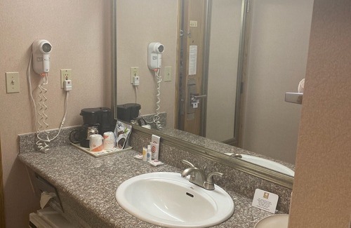Totem Lake Hotel | Quality Inn Kirkland