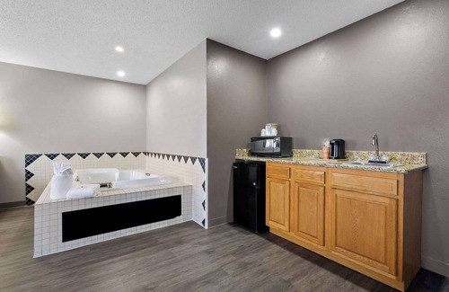 Rapid City Hotel | Quality Inn near Monument Health Rapid City Hospital