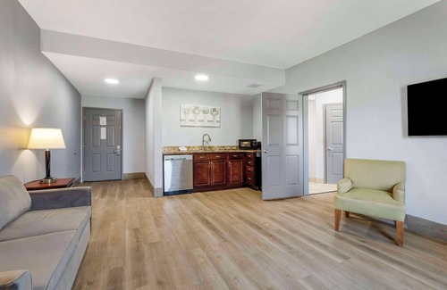Oak Ridge Hotel | Quality Inn Oak Ridge