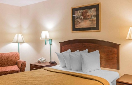 Pell City Hotel | Quality Inn Pell City I-20 exit 158