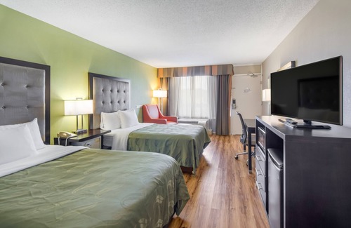 Roanoke Hotel | Quality Inn Roanoke Airport