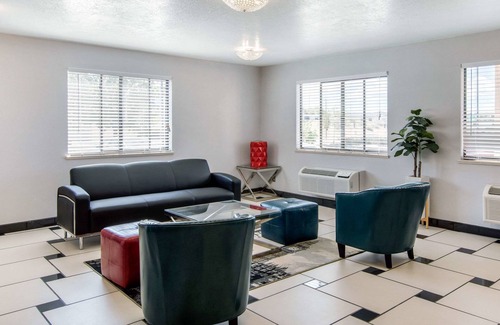 Albuquerque Hotel | Quality Inn & Suites Albuquerque North near Balloon Fiesta Park
