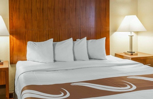 Westside Hotel | Quality Inn & Suites Albuquerque West