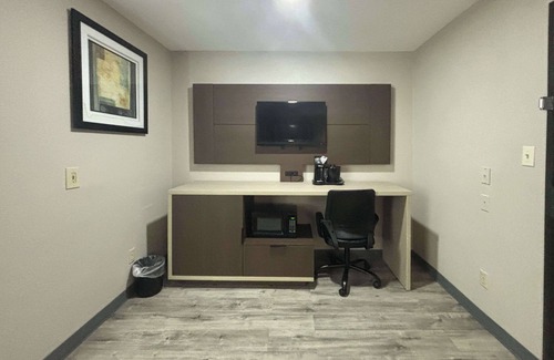 Mobile Hotel | Quality Inn & Suites at Airport Blvd I-65