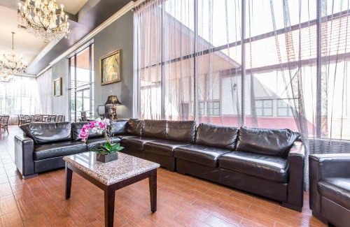 Bell Gardens Hotel | Quality Inn & Suites Bell Gardens-Los Angeles