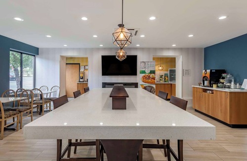 Lookout Valley Neighborhood Association Hotel | Quality Inn & Suites Chattanooga West near Lookout Mountain