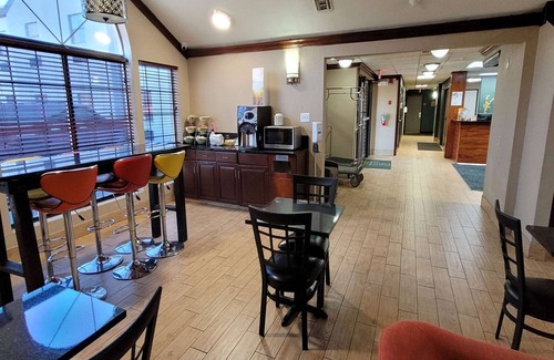 Columbia Hotel | Quality Inn & Suites Columbia I-70