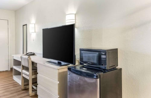 Columbus Hotel | Quality Inn & Suites Columbus West