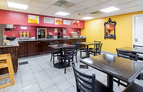 Dickson Hotel | Quality Inn & Suites Dickson