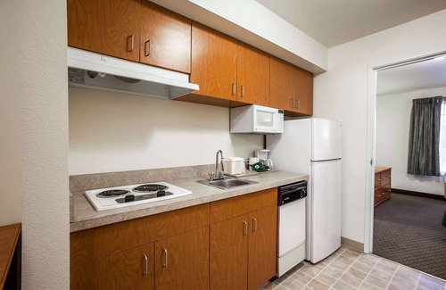 Federal Way Hotel | Quality Inn & Suites Federal Way - Seattle