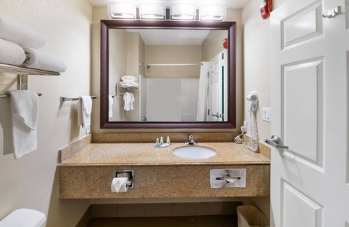 Galveston Hotel | Quality Inn & Suites Galveston - Beachfront