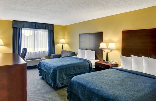 South Arlington Hotel | Quality Inn & Suites Grand Prairie South