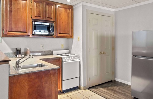 Green Bay Hotel | Quality Inn & Suites Green Bay Downtown